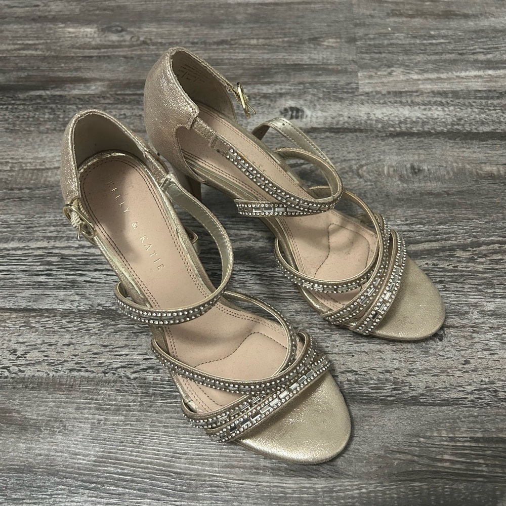 Kelly & Katie heels 2.5” size 9